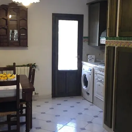 Casa vacanze Sanya Beach Lascari
